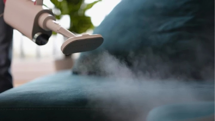 5 Clear Reasons Why You Should Steam Clean Your Office Sofa