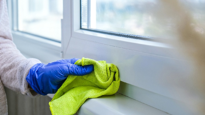 Hiring Cleaners: Why You Should Stick To Insured Providers